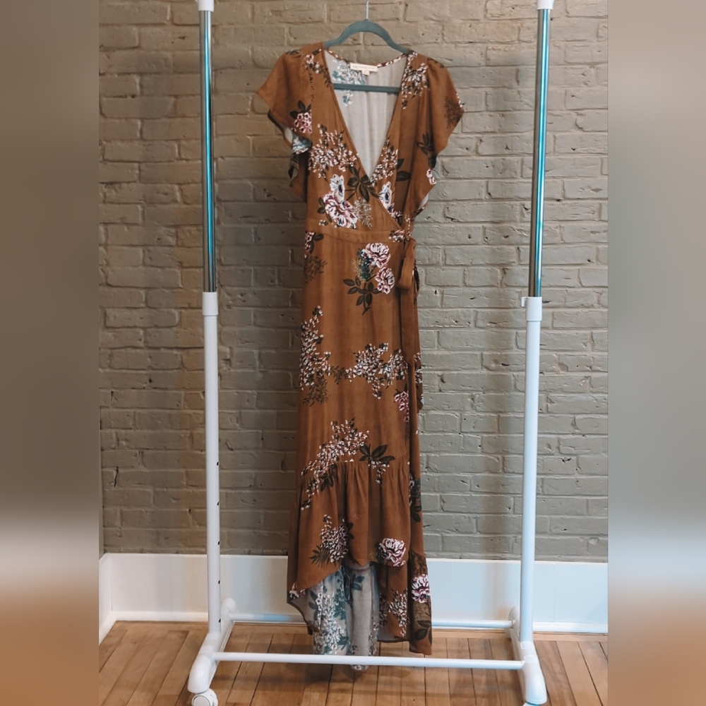 Lovestitch Brown Flutter Sleeve Maxi Dress - Picture 4 of 9